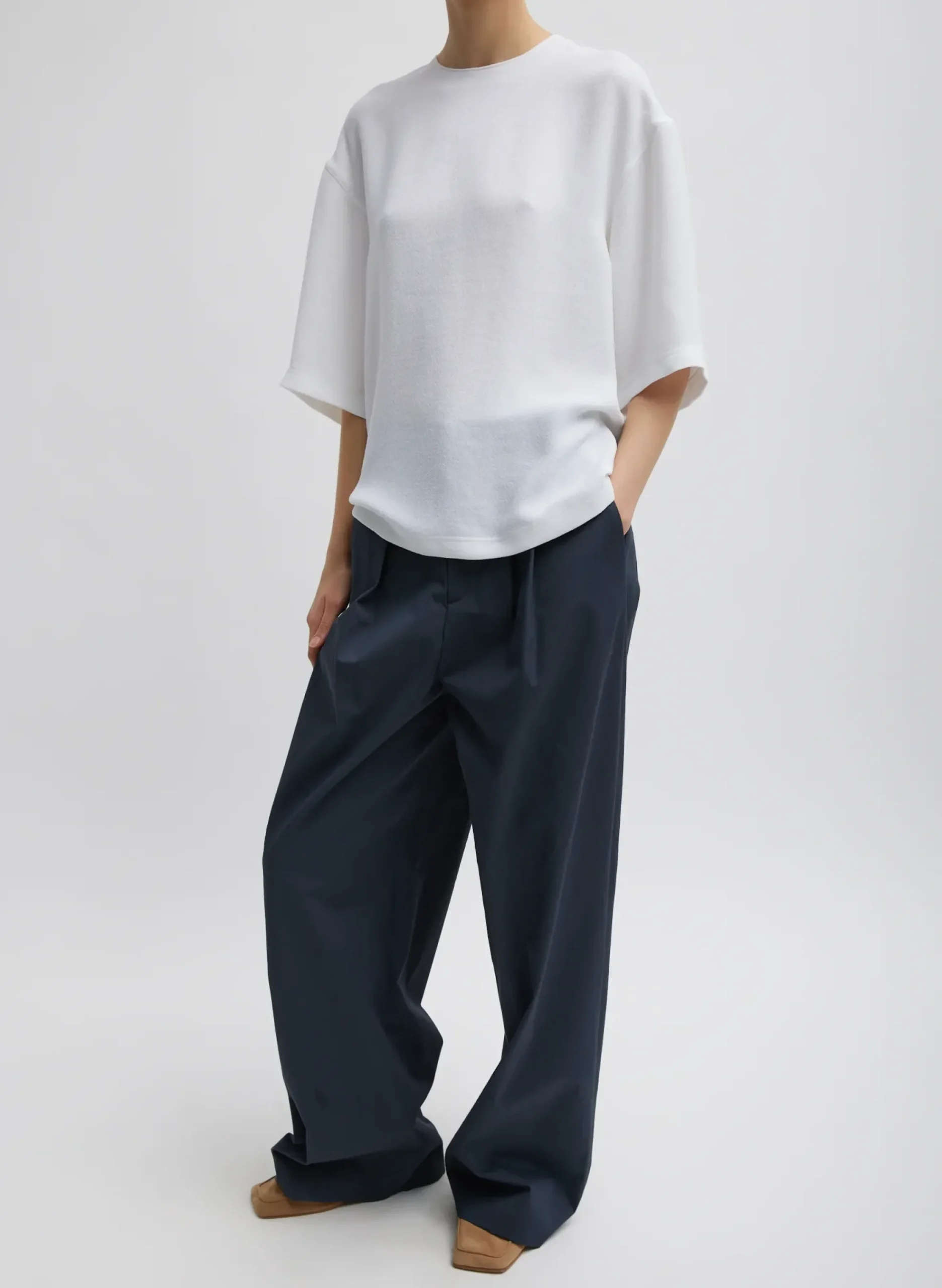 Pebble Sable Easy T-Shirt-Tibi Fashion